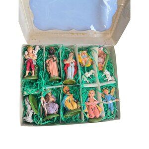 Mid-Century 12 Piece Italian Plastic Nativity Set With Original Box 3 1/2"